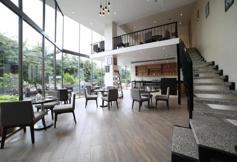 فندق The Vern At Blvd