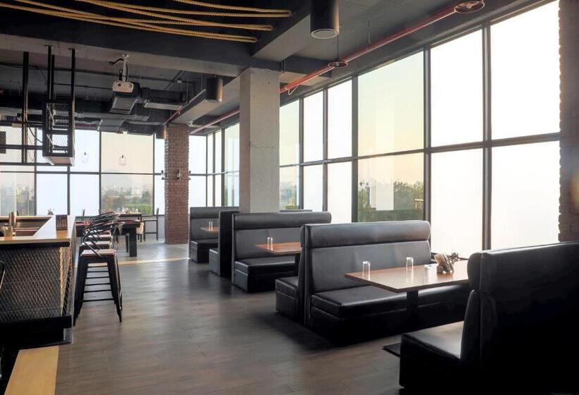 فندق The Vern At Blvd