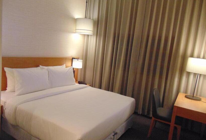 فندق The Vern At Blvd