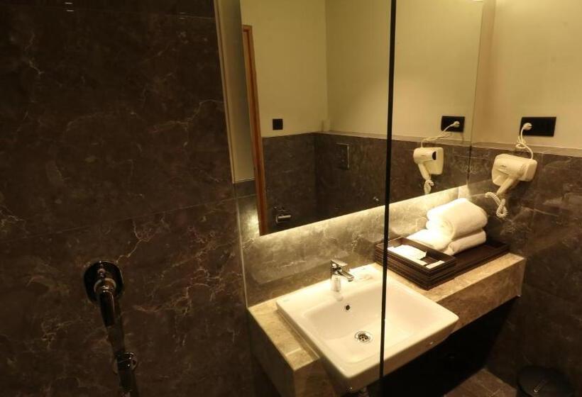 فندق The Vern At Blvd