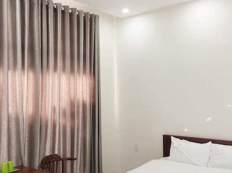 Motel Thanh Long