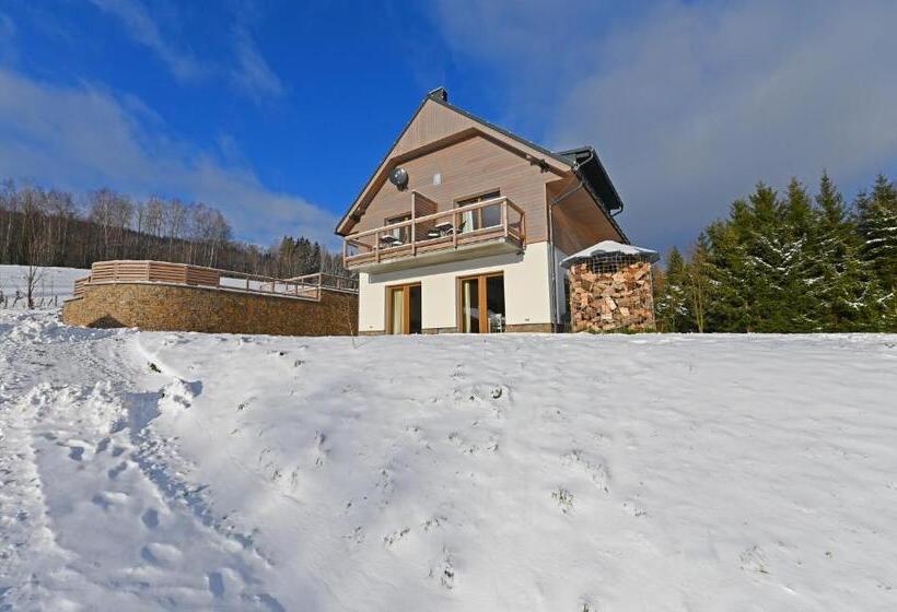 펜션 Apartmány Chata Večernice