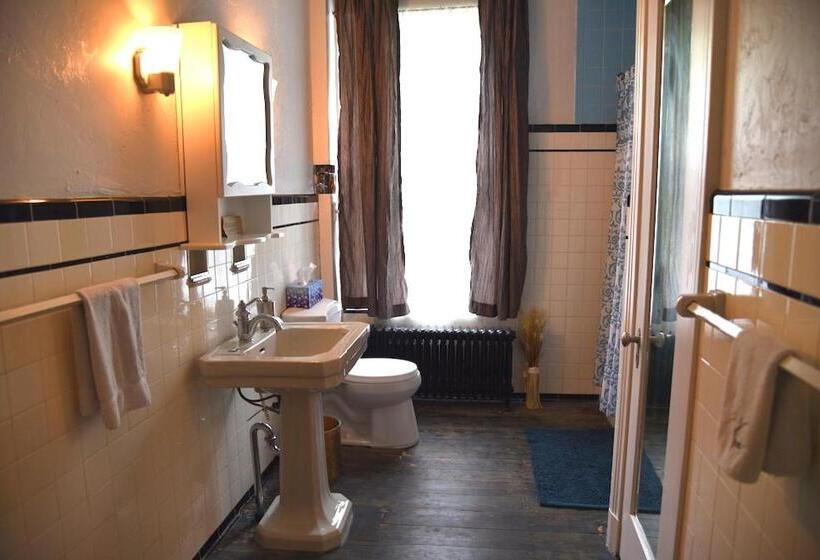 פנסיון Auberge De La Visitation