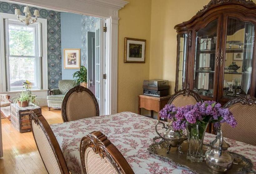 פנסיון Auberge De La Visitation