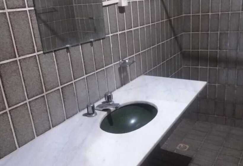 بنسيون Pousada Ilha Encantada