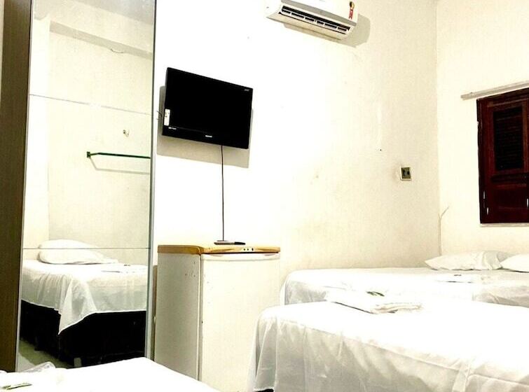 بنسيون Pousada Ilha Encantada