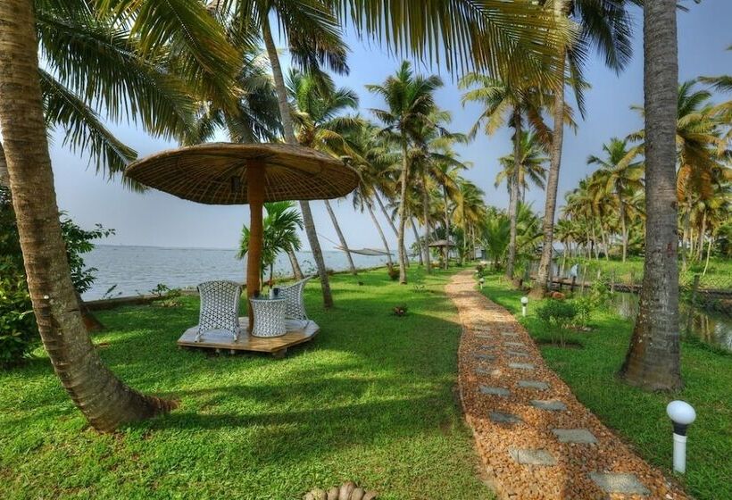 استراحتگاه Shady Shores