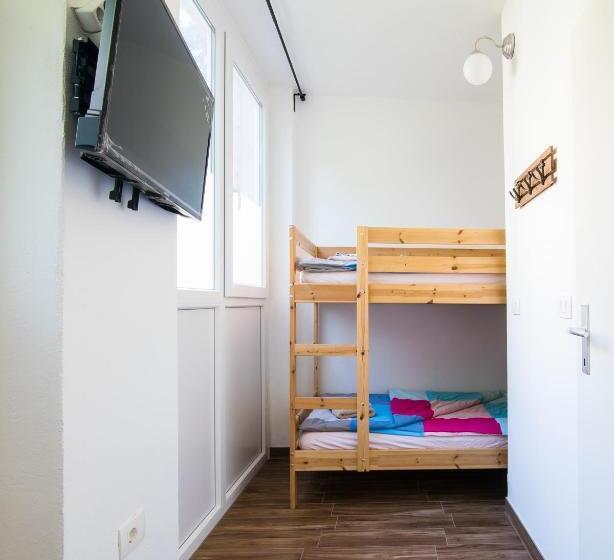 هاستل Sobe Argo Izola