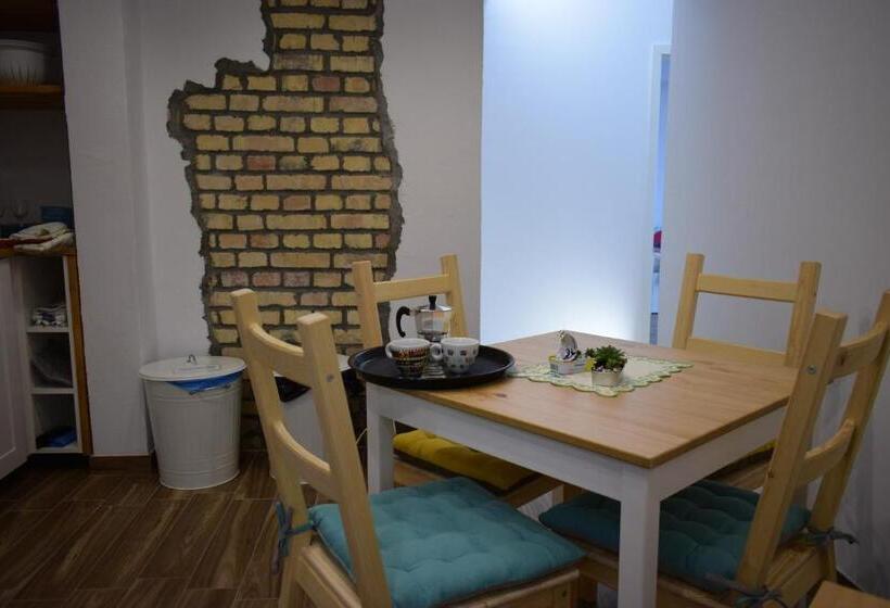 هاستل Sobe Argo Izola