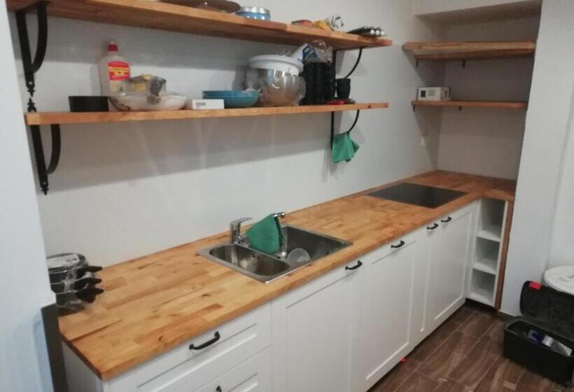 هاستل Sobe Argo Izola