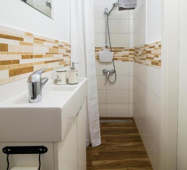 هاستل Sobe Argo Izola