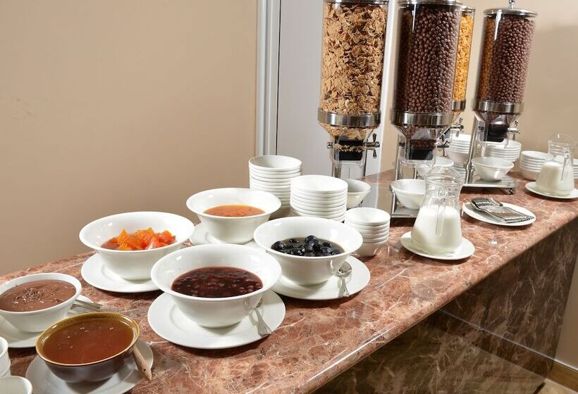 Ani Grand Hotel Yerevan