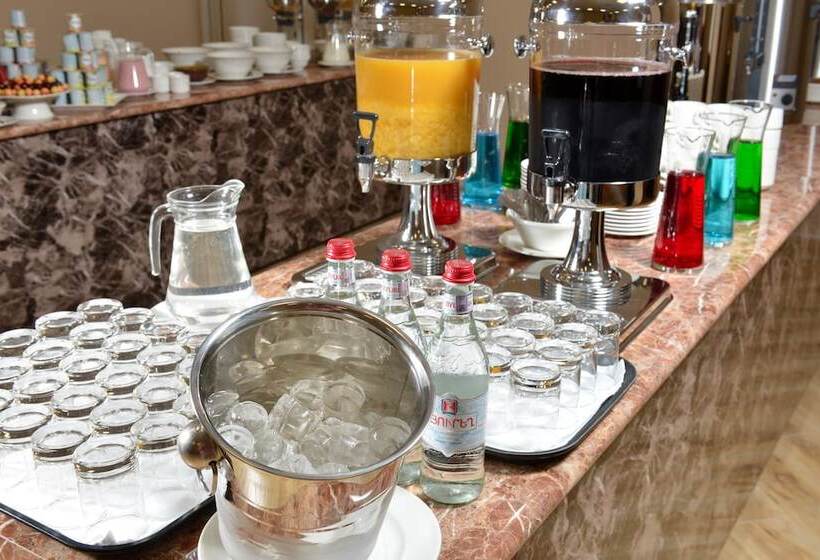 Ani Grand Hotel Yerevan