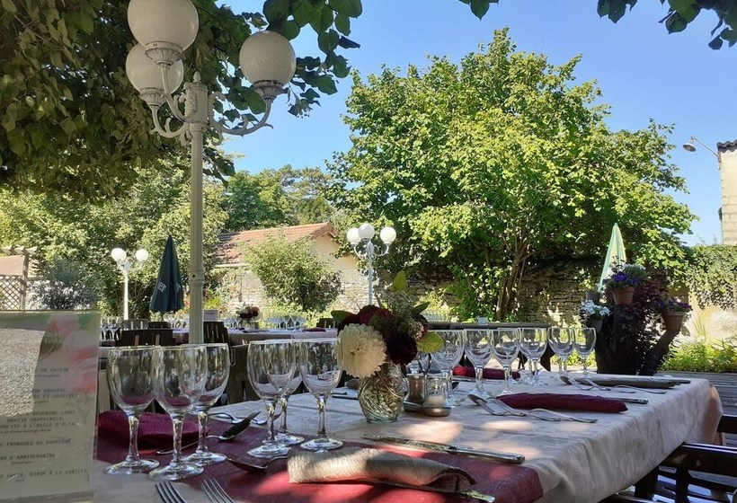 فندق Hôtel Le Baron