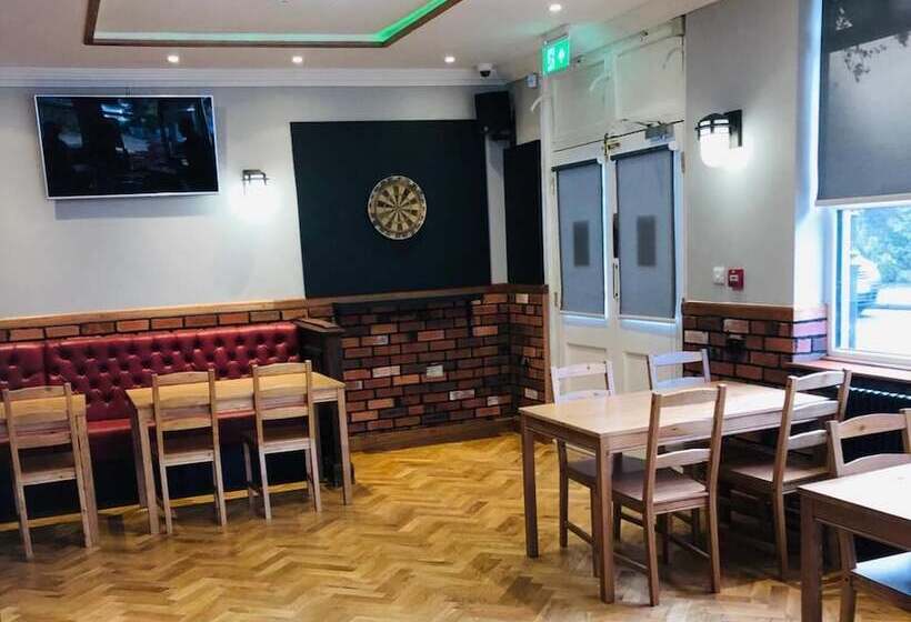 酒店 The Six Bells