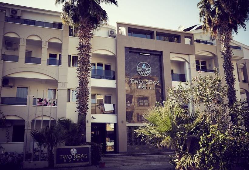 فندق Two Seas