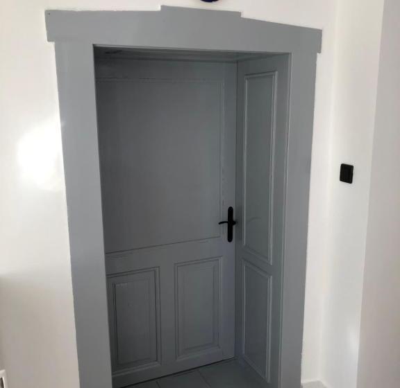 بنسيون Twin Pines Apartment