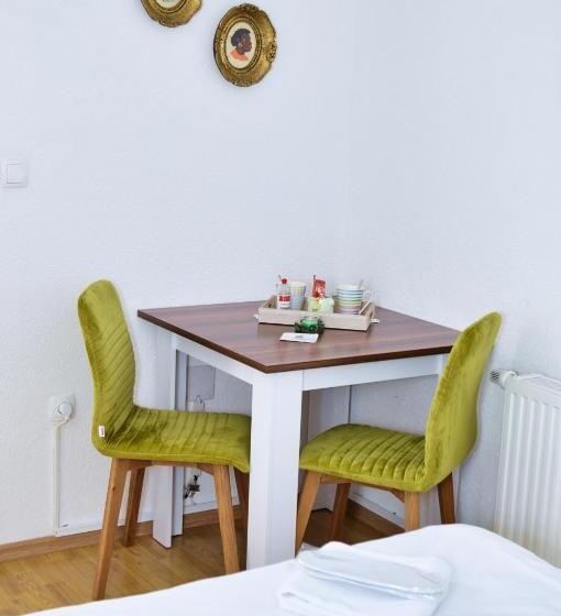 هاستل Guesthouse Marivo