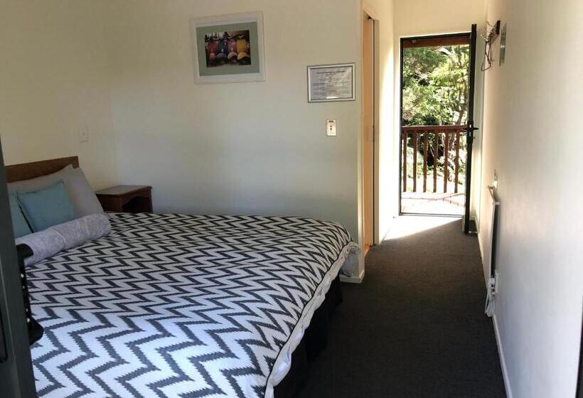 הוסטל Kanuka Ridge Lodge