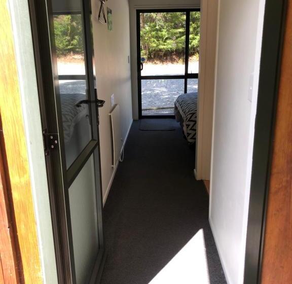 הוסטל Kanuka Ridge Lodge