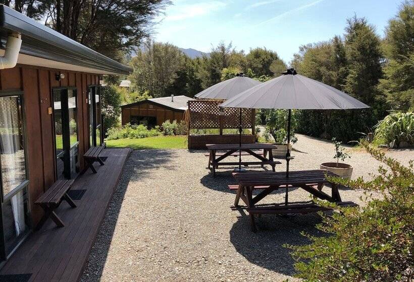 הוסטל Kanuka Ridge Lodge