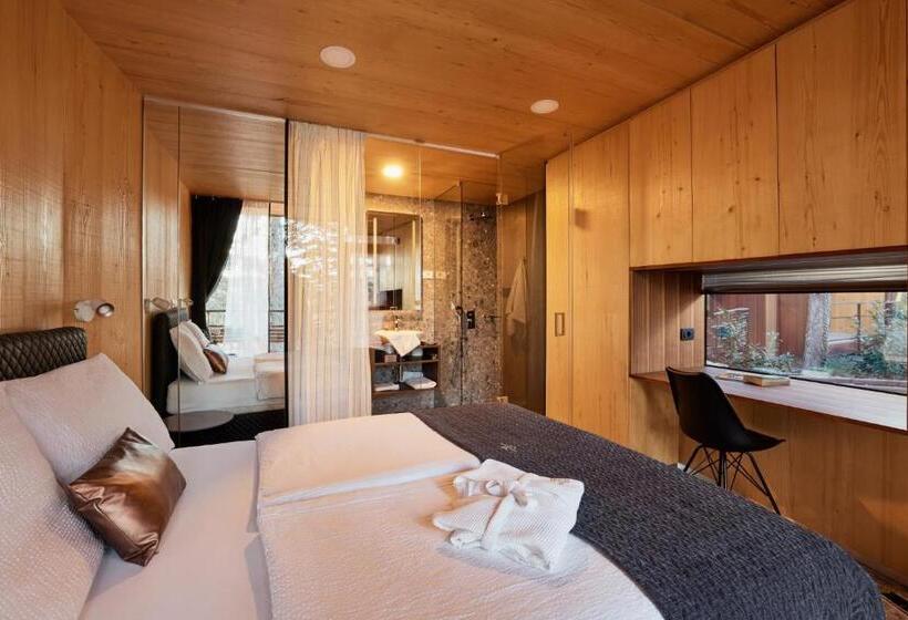 تختخواب و صبحانه Theodosius Forest Village   Glamping In Vipava Valley