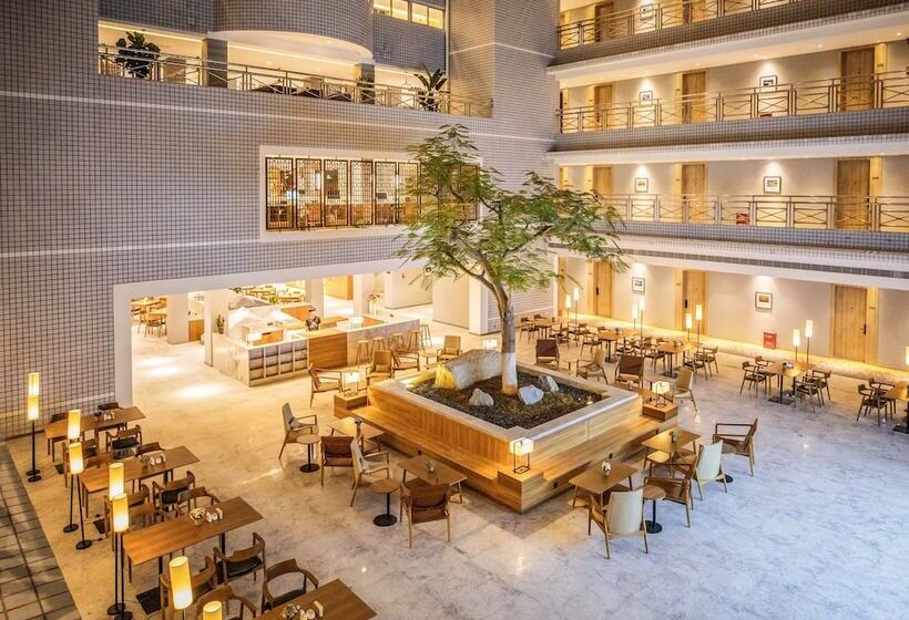 Atour Light Hotel Tangshan Exhibition Center