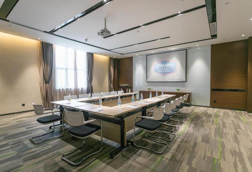 בית מלון כפרי Hampton By Hilton Zhengzhou High Tech Zone