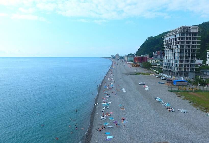 هتل Medea Kvariati