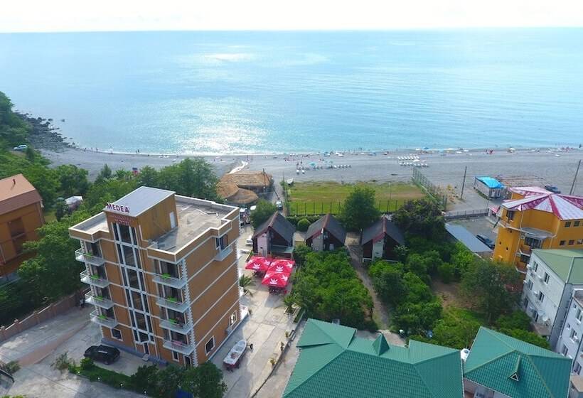 هتل Medea Kvariati