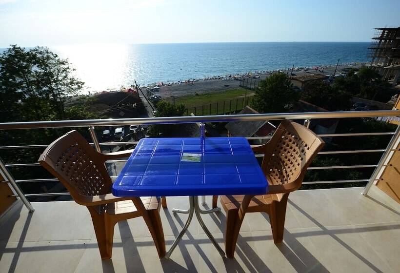 هتل Medea Kvariati