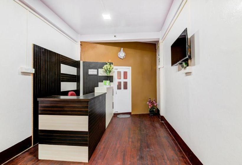 בית מלון כפרי Oyo 14090 Fine Stay Guest House