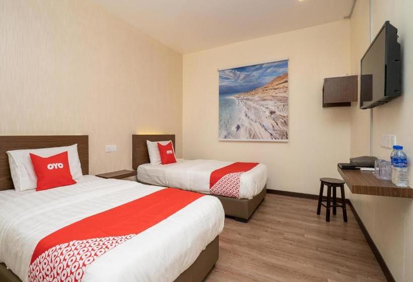 Отель Oyo 89410 Z & H