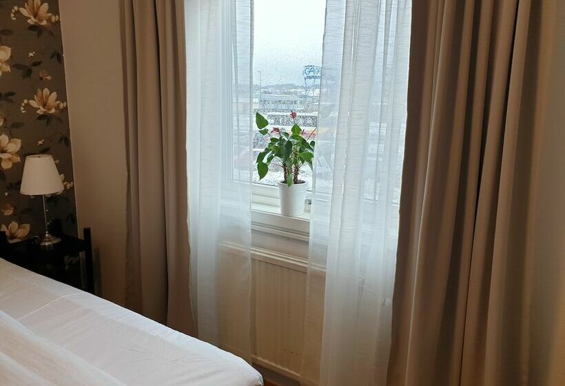 Smålandsstenar Hotell