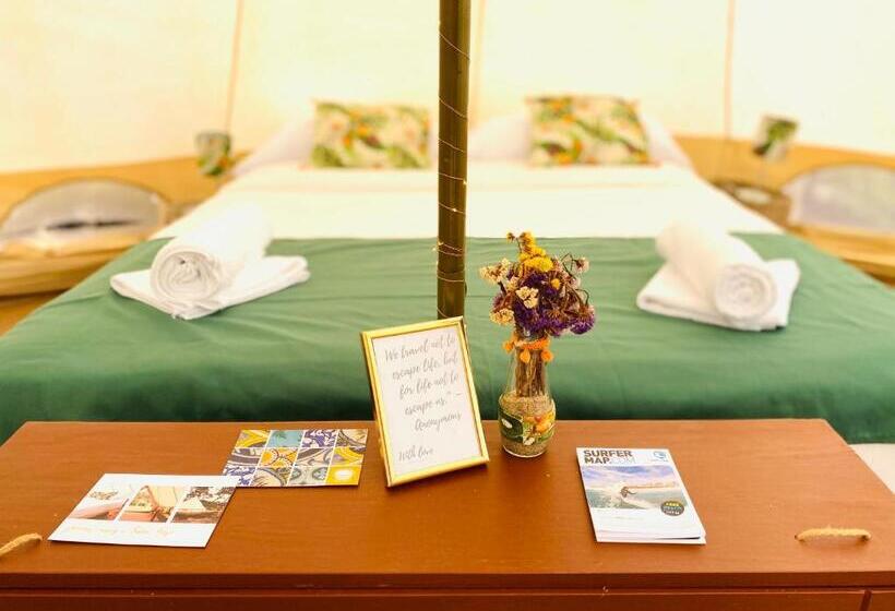 Oasis Backpackers Hostel Sintra Surf