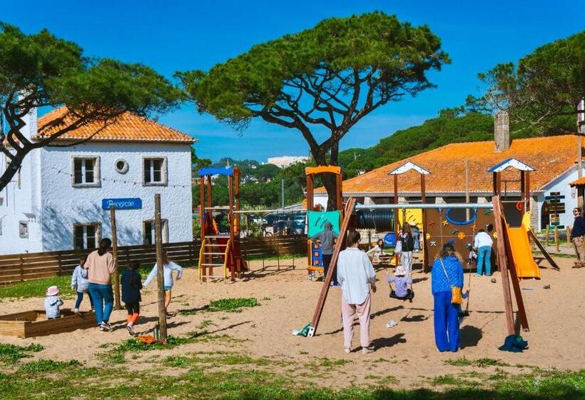 Oasis Backpackers Hostel Sintra Surf