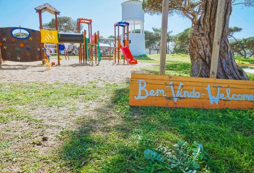 Oasis Backpackers Hostel Sintra Surf