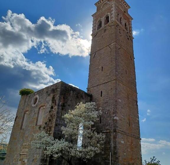 Пансион N&n Apartments And Rooms By Locap Group