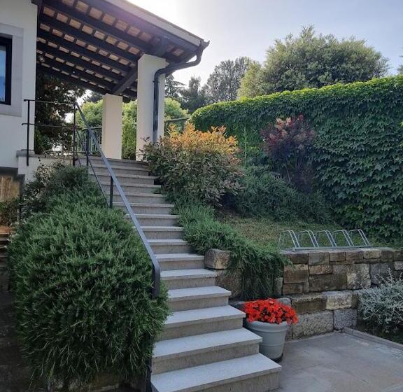 Пансион N&n Apartments And Rooms By Locap Group