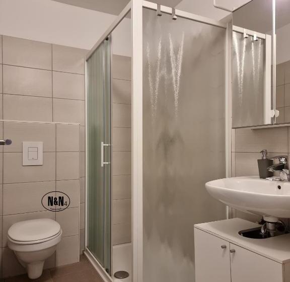 Пансион N&n Apartments And Rooms By Locap Group