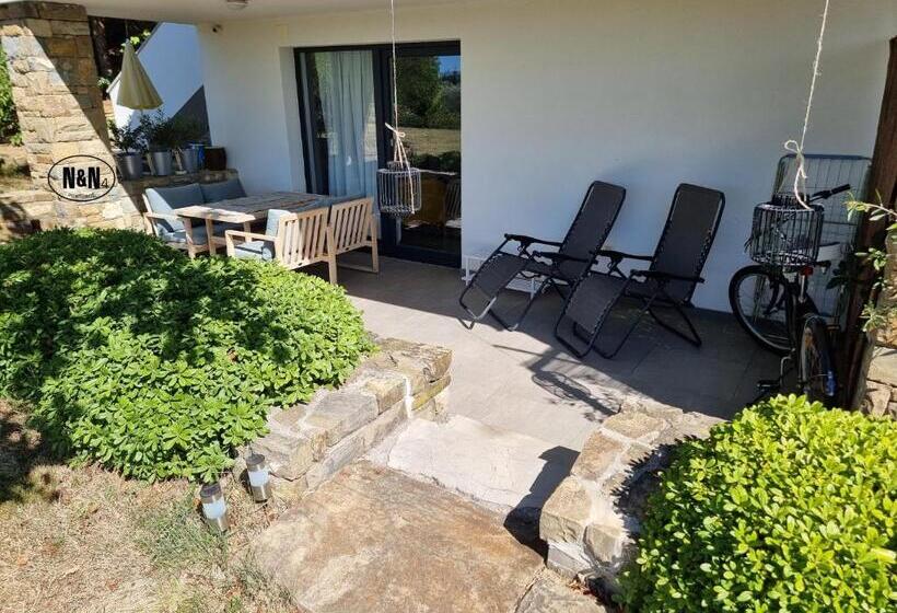 Пансион N&n Apartments And Rooms By Locap Group