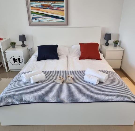 Пансион N&n Apartments And Rooms By Locap Group