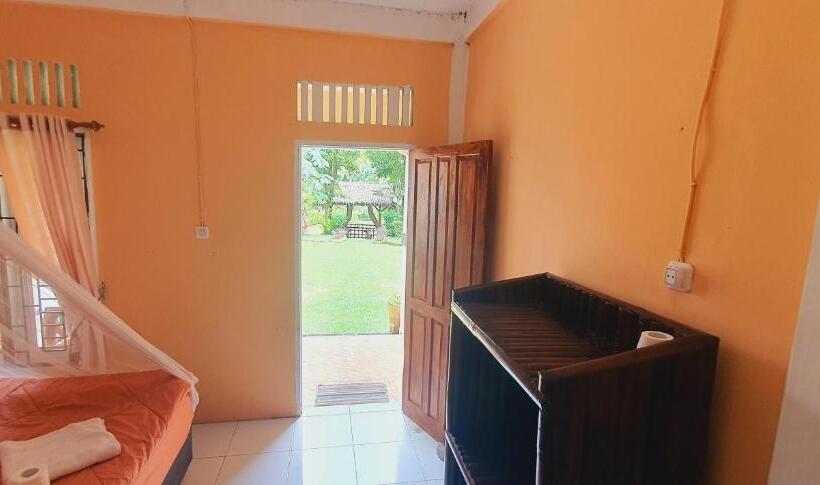 پانسیون Sumatra Cheeky Monkeys