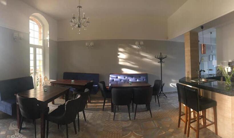 پانسیون Varga Villa