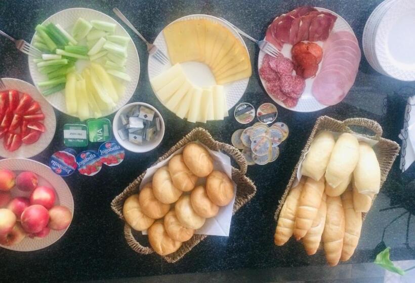 پانسیون Varga Villa