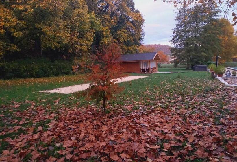 ペンション Varga Villa