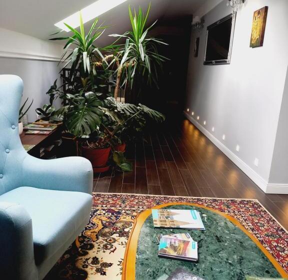 پانسیون Varga Villa