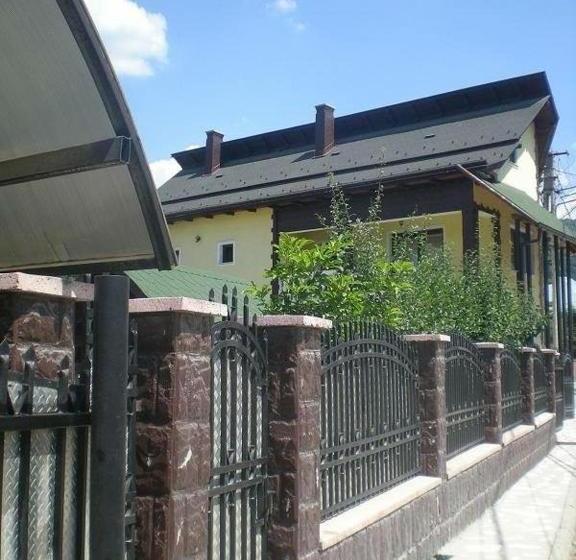 Pensiunea La Răducu