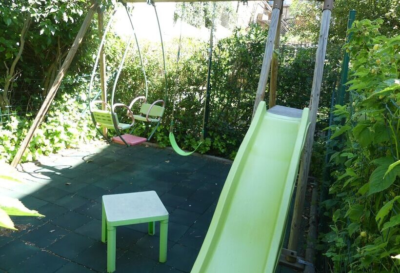 Bed and Breakfast Gîte De Llo