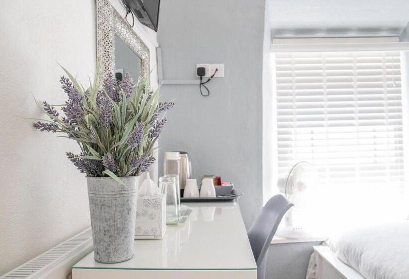 مبيت وإفطار The Cottage